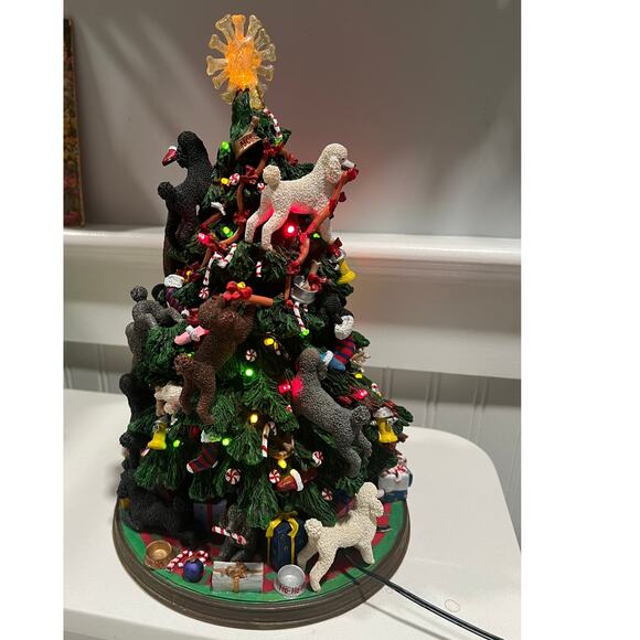The Danbury Mint Lighted Poodle Christmas Tree With Star(1 Imperfection) - Picture 2 of 10